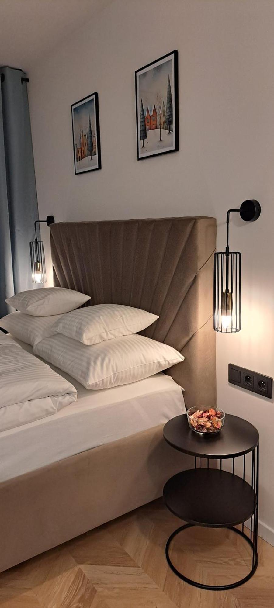 Falcon Apartment Center 4 Metro Swietokrzyska Warszawa Eksteriør billede